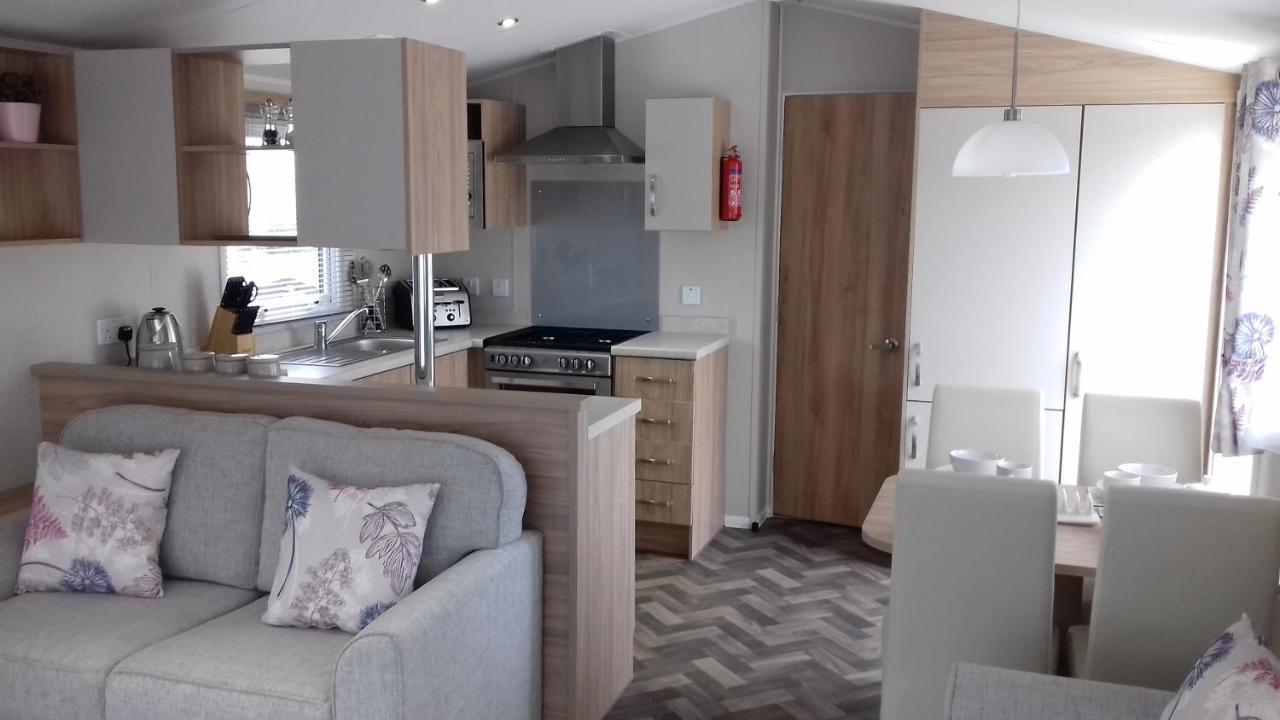 Porth Retreat At Newquay Bay Resort Екстериор снимка