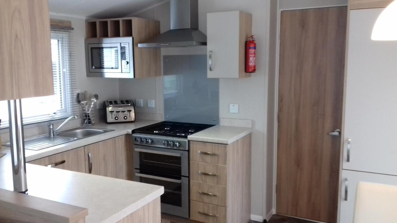 Porth Retreat At Newquay Bay Resort Екстериор снимка