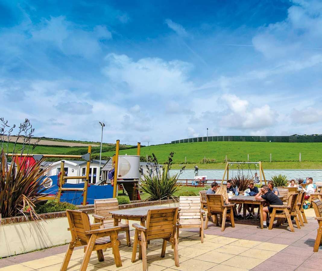Porth Retreat At Newquay Bay Resort Екстериор снимка